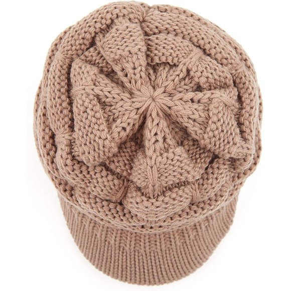 Hatsandscarf Exclusives Women\'s Ribbed Knit Hat with Brim